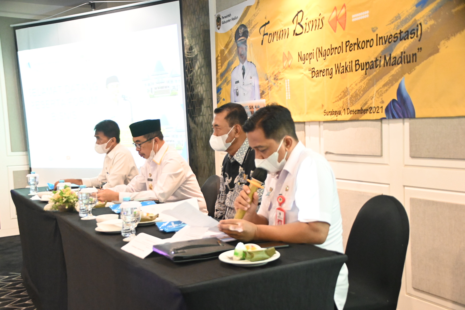 Forum Bisnis, Foto-2